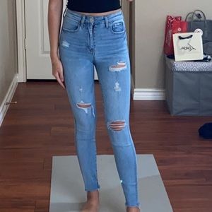 aeropostale ripped/distressed skinny jeans